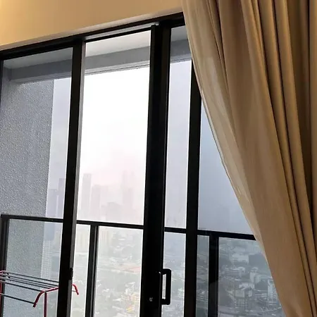 Klcc View Luxury Family Suites Kuala Lumpur Exterior photo