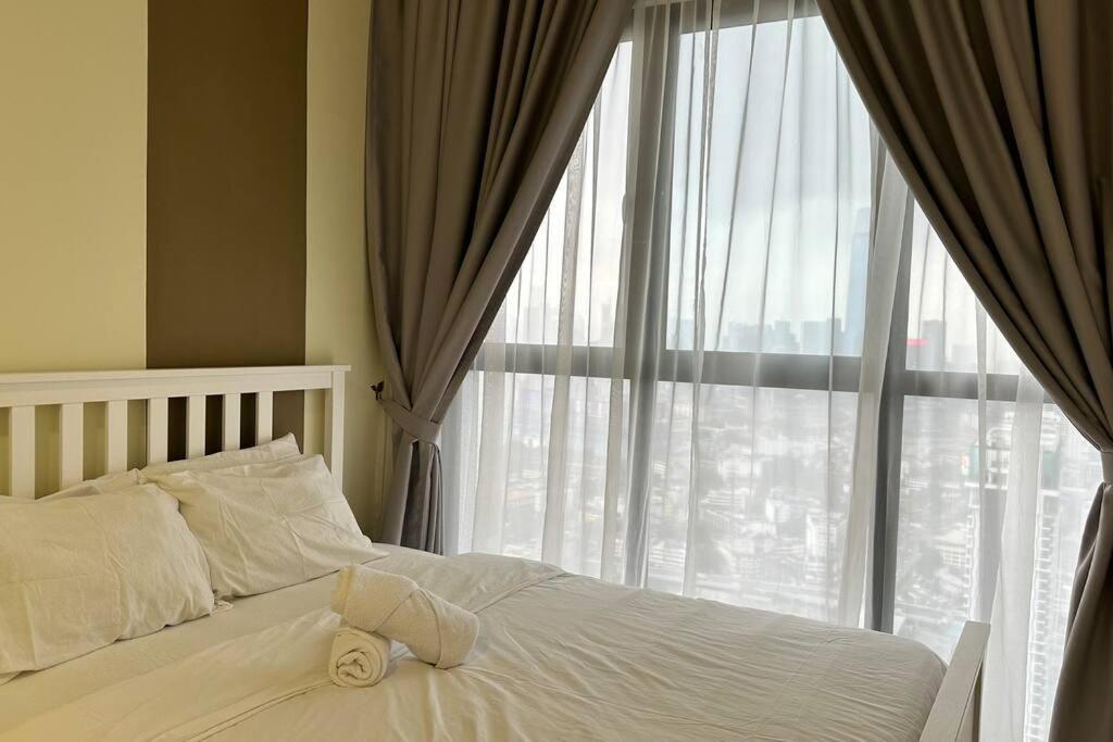 Apartment Klcc View Luxury Family